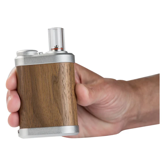 tinymight-2-vaporizer-in-hand-view_576x tinymight 2 vaporizer in hand